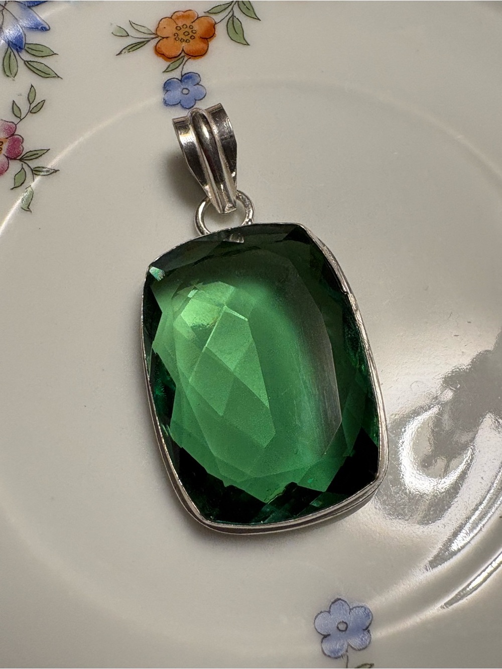 Large Faceted Tsavorite Garnet & 925 Silver Pendant